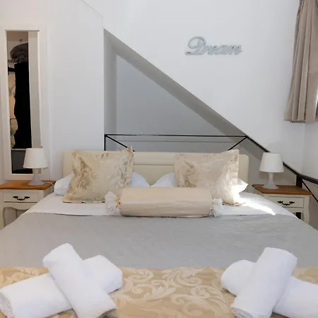 Gæstehus And Paese Split