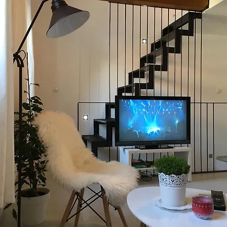 And Paese Gæstehus 3*